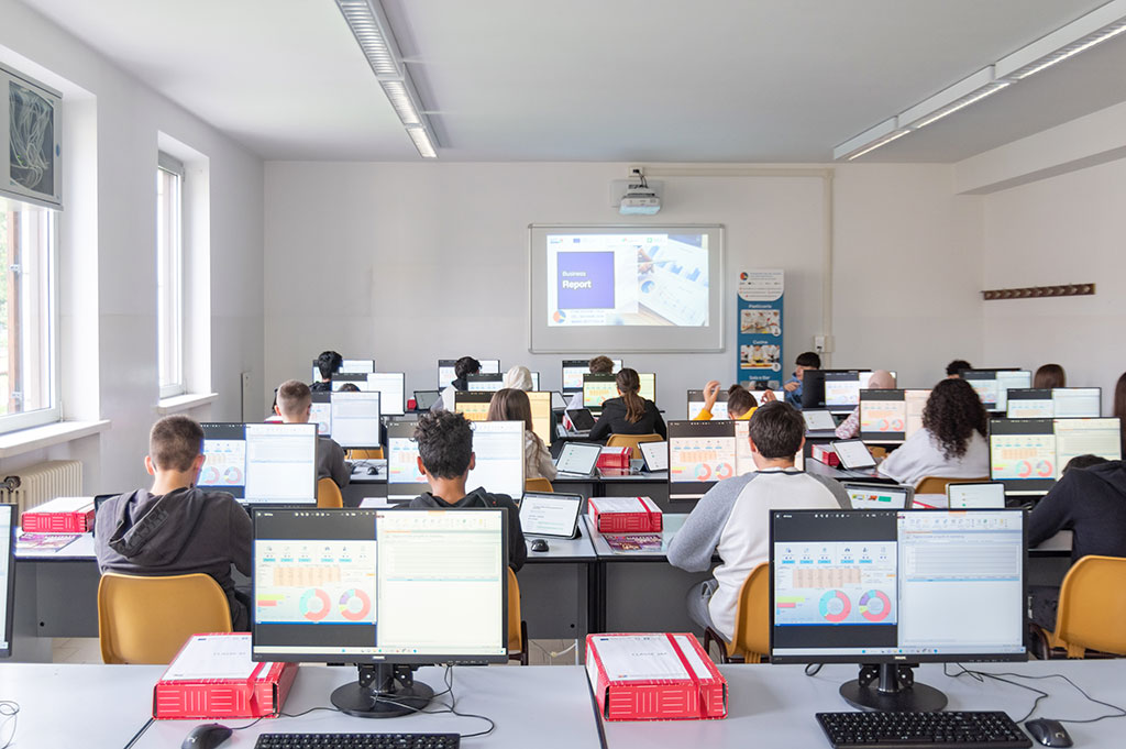 laboratorio di amministrazione lavori d'ufficio